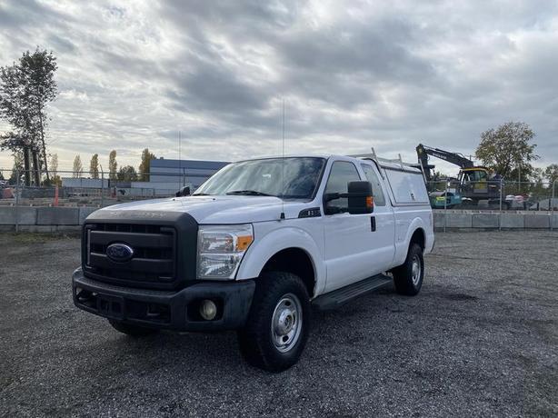 2015 Ford F-250 SD SuperCab Short Bed 4WD image 1