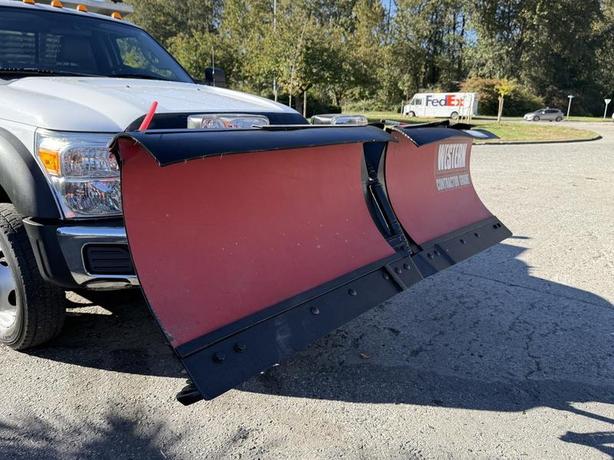 2011 Ford F-550 4x4 Flat Deck Plow Truck with Swenson Sander image 8