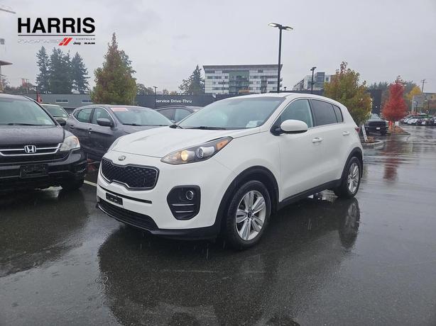 2017 Kia Sportage LX FWD | Heated Seats | Bluetooth! image 1