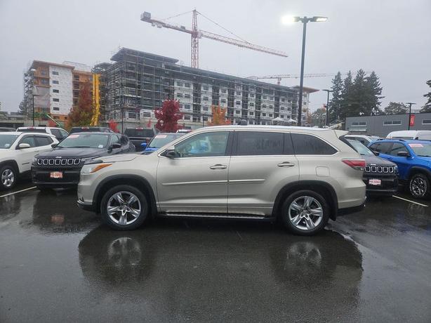 2015 Toyota Highlander Limited AWD | Premium Leather! image 3