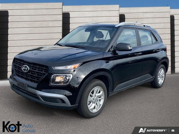 2023 Hyundai Venue Preferred BACKUP CAMERA! BLUETOOTH APPLE CARPLAY! LANE KEEPIN image 1