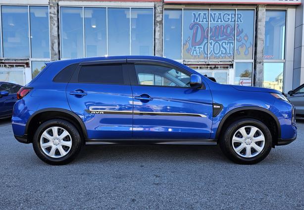 2024 Mitsubishi RVR ES - Heated Seats, Apple Carplay/Android Auto image 4