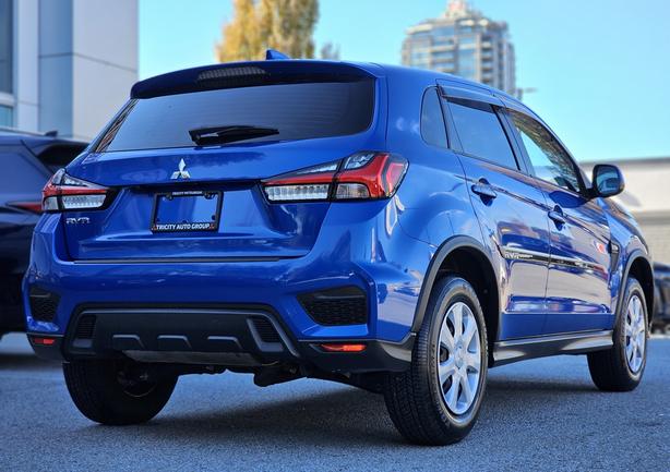 2024 Mitsubishi RVR ES - Heated Seats, Apple Carplay/Android Auto image 5