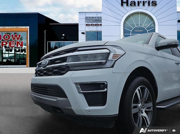 2023 Ford Expedition Limited Max 4x4 | No Reported Accidents! image 8