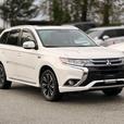 2018 Mitsubishi Outlander PHEV thumbnail image 4