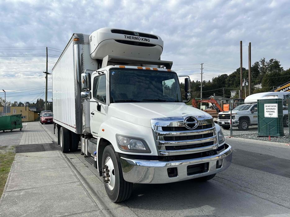 2018 Hino 338 display photo