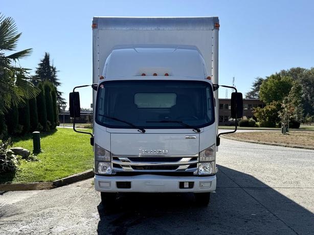 2019 Isuzu NRR Diesel 24-Foot Cube Van with Rear Side Doors image 3