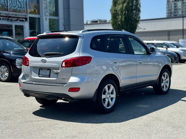 2009 Hyundai Santa Fe GLS - One Owner, Local BC, Heated Leather Seats image 5