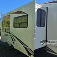 Used 2011 Keystone RV Cougar 276RLSWE thumbnail image 3