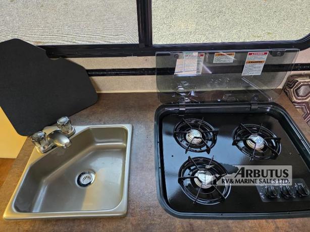 Used 2016 Forest River RV Rockwood Hard Side Series A122S image 7