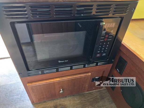 Used 2016 Forest River RV Rockwood Hard Side Series A122S image 8