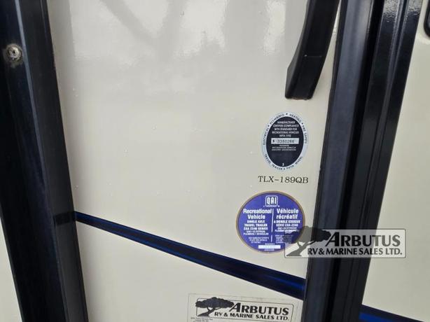 Used 2014 R-Vision Trail-Lite Crossover 189QB image 7