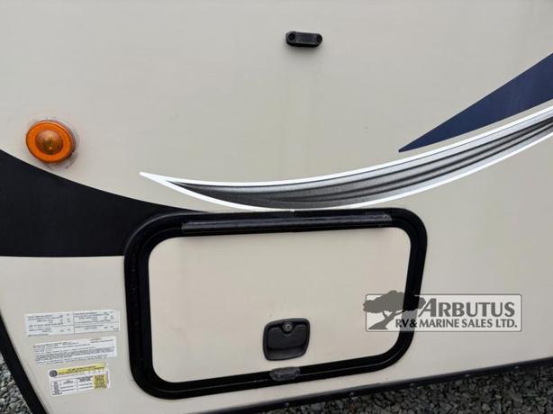 Used 2017 Venture RV Sonic Lite 167VMS image 7