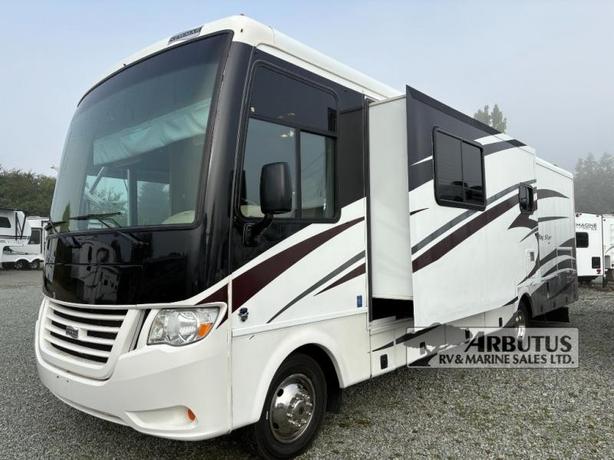 Used 2013 Newmar Bay Star Sport 3310 image 3