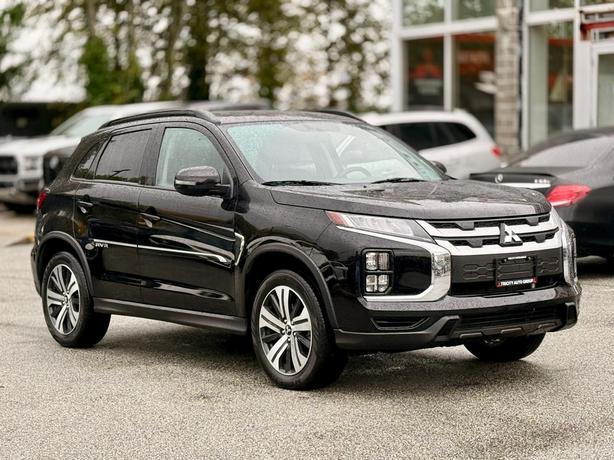 2023 Mitsubishi RVR SEL AWC image 3