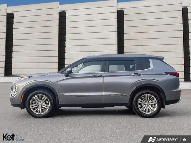 2023 MITSUBISHI OUTLANDER image 3
