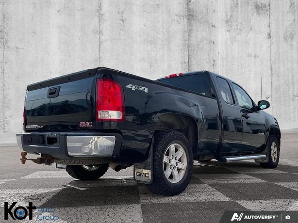 2013 GMC Sierra 1500 SLE | 40/20/40 Front Bench Seat | StabiliTrak | CD Player image 5
