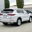 2025 Mitsubishi Outlander PHEV LE - Navigation, MultiView Cameras, Power Liftgat thumbnail image 6