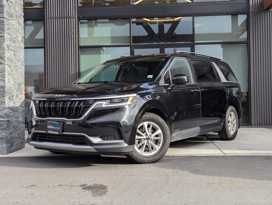 2024 Kia Carnival Plus - No Accidents, Heated Seats, Power Doors display photo