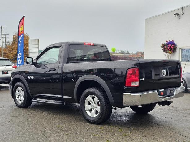2014 RAM 1500 2WD Regular Cab 6.4 Ft Box ST image 4