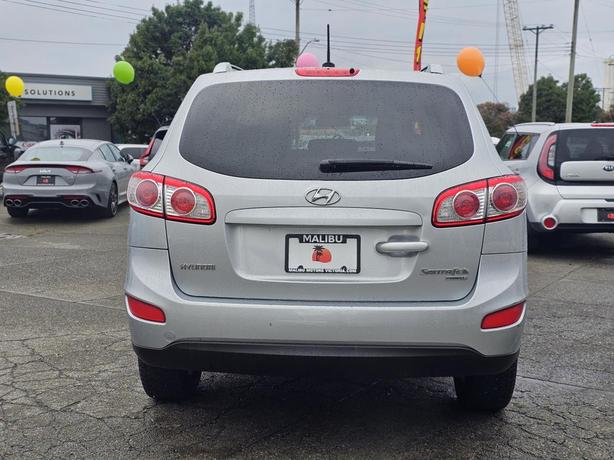 2010 Hyundai Santa Fe AWD 4dr V6 Auto GL image 3