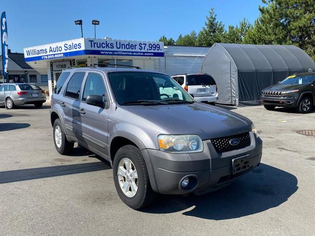 2007 Ford  Escape New Brakes Serviced XLT Sport 4x4 low k image 3