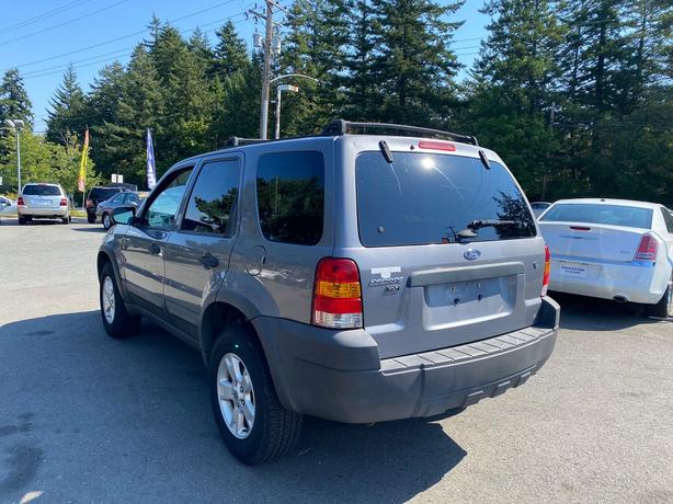 2007 Ford  Escape New Brakes Serviced XLT Sport 4x4 low k image 7