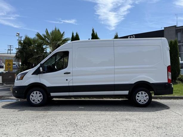 2022 Ford Transit 250 Cargo Van image 6