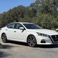 2021 Nissan Altima Platinum AWD thumbnail image 1
