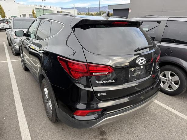 2018 Hyundai Santa Fe Sport SE image 3