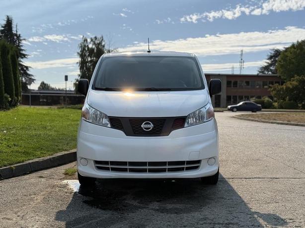 2021 Nissan NV200 S Cargo Van with Rear Shelving image 3
