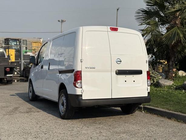 2021 Nissan NV200 S Cargo Van with Rear Shelving image 8
