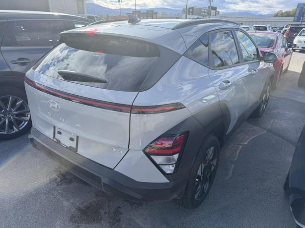 2026 Hyundai Kona Preferred image 3