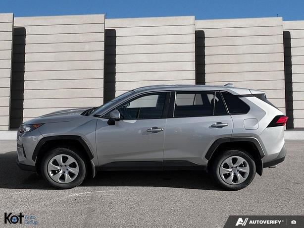 2023 Toyota RAV4 LE image 3