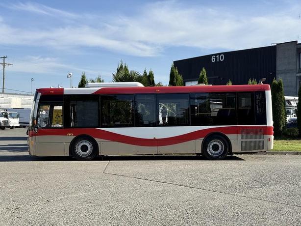 2016 Grande West Vicinity 25-Passenger Diesel Kneeling Bus with Wheelchair Ramp image 5