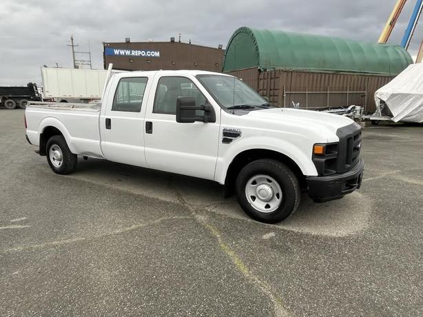 2010 Ford F-250 SD Crew Cab 2WD long box image 6