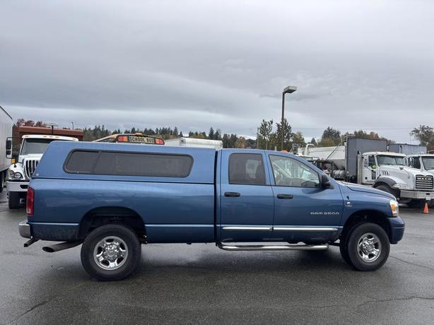 2006 Dodge Ram 2500 Laramie Quad Cab Long Box 4WD Cummins Turbo Diesel image 6