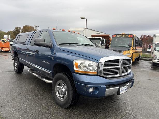 2006 Dodge Ram 2500 Laramie Quad Cab Long Box 4WD Cummins Turbo Diesel image 7