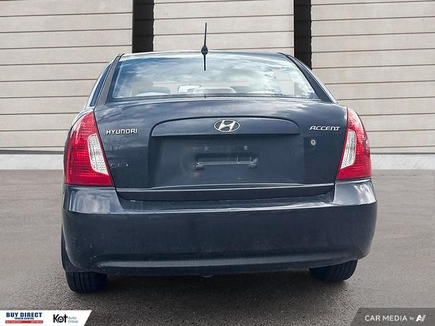 2010 Hyundai Accent GLS image 5