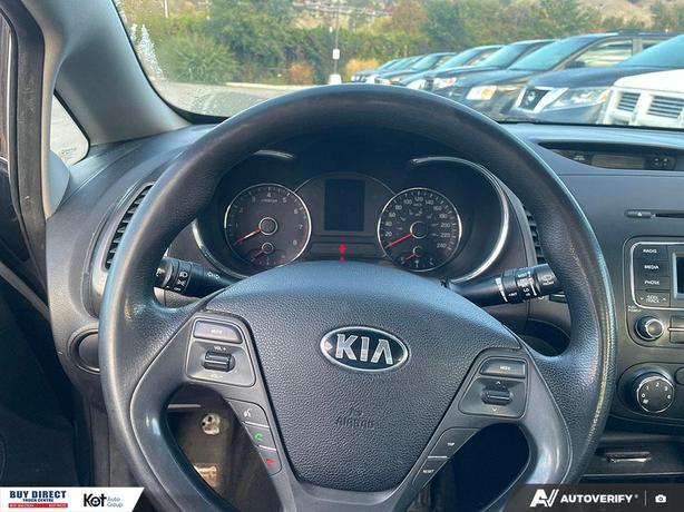2016 Kia Forte LX image 6
