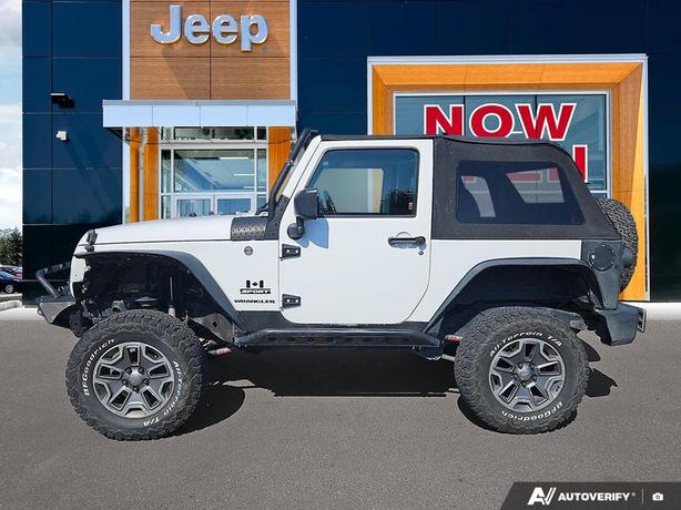 2017 Jeep Wrangler Sport 2dr 4x4 | Bluetooth Connectivity! image 3