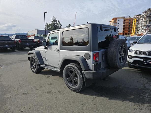 2016 Jeep Wrangler Sport 4x4 | Low KM! image 4