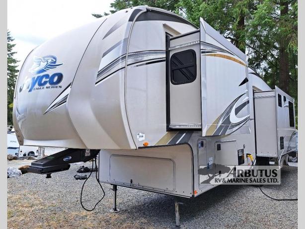 Used 2019 Jayco Eagle 317RLOK image 2
