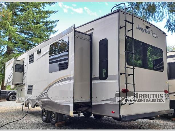 Used 2019 Jayco Eagle 317RLOK image 3