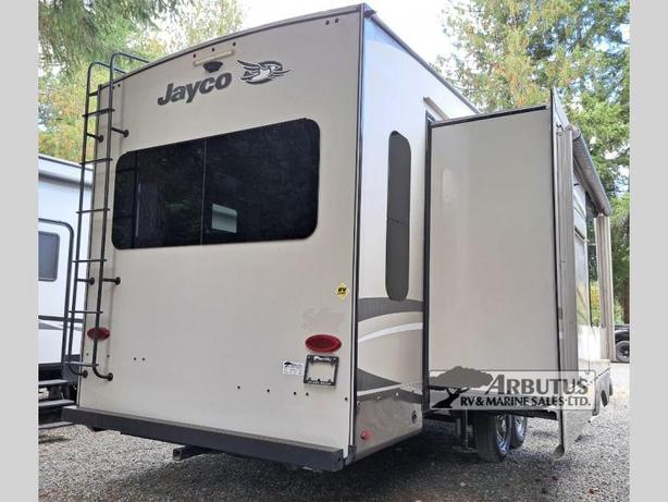 Used 2019 Jayco Eagle 317RLOK image 4