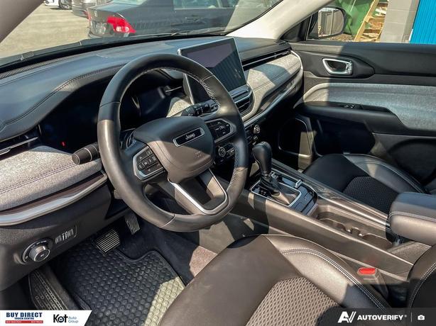 2022 Jeep Compass North image 6