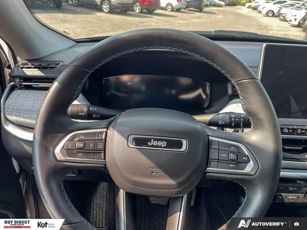 2022 Jeep Compass North image 7