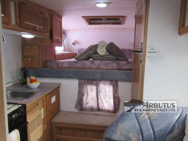 Used 1997 Bigfoot Industries 2500 SERIES 8.2FR image 5