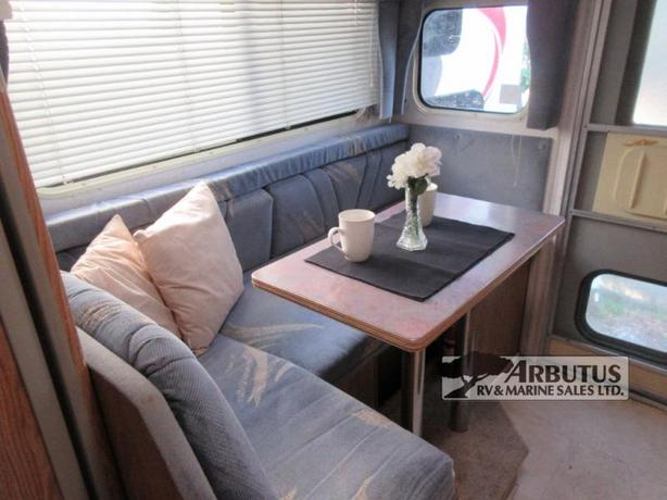 Used 1997 Bigfoot Industries 2500 SERIES 8.2FR image 6