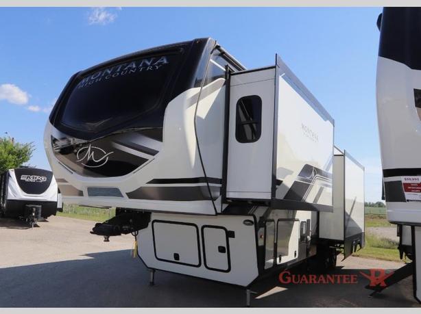 Used 2024 Keystone RV Montana High Country 351BH image 3